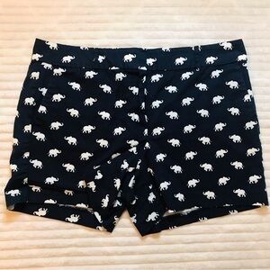 Ann Taylor Navy Blue White Elephant Print chino Shorts Women’s size 12 31 Large